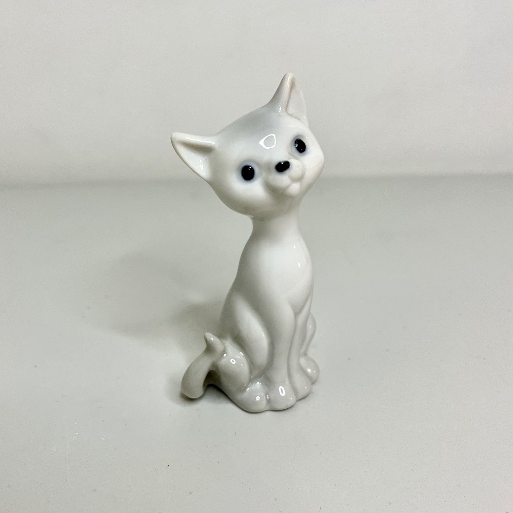 Vintage Otagiri Japan Glazed Ceramic Cat Figurine